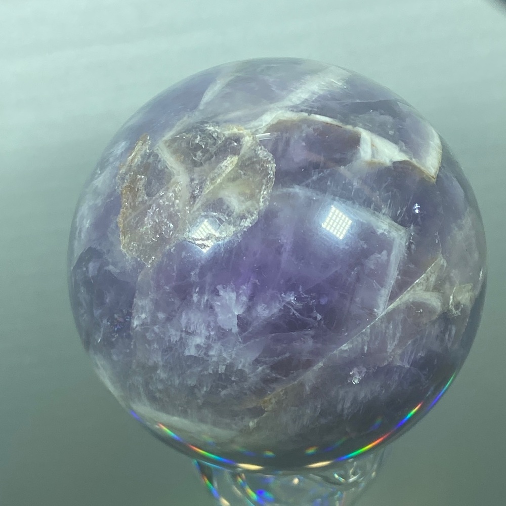 Amethyst sphere 421 g 67.41 mm
